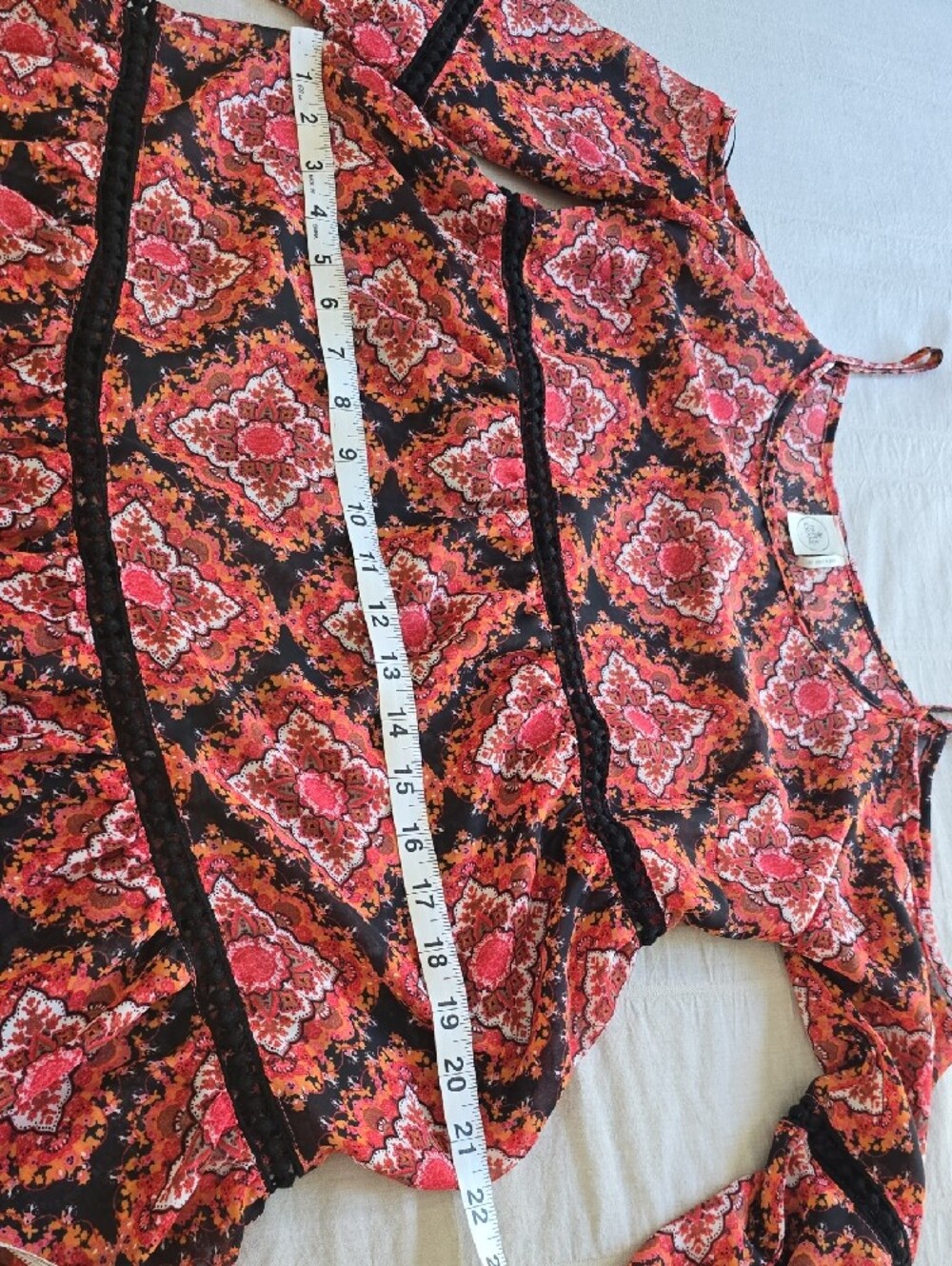 Paper Crane Cold Shoulder Top Women's XS - Picture 9 of 12